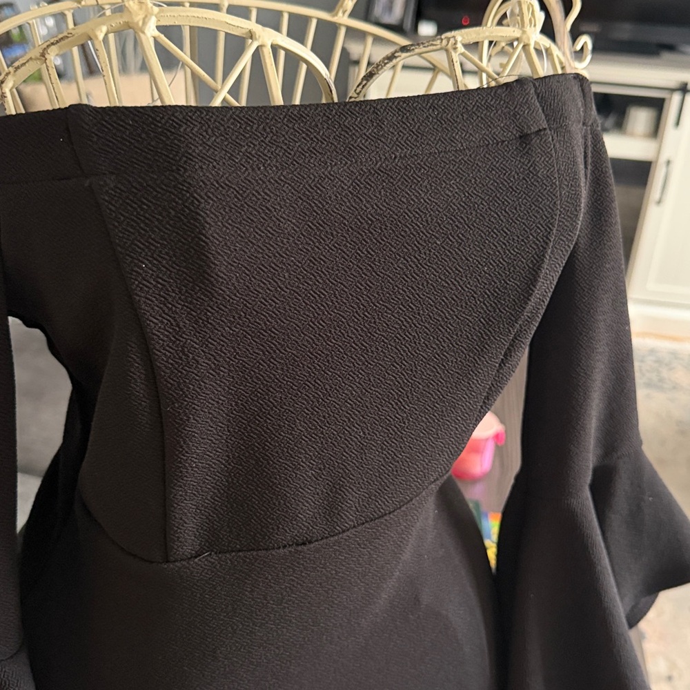 Black Off-Shoulder Bell Sleeve Dress - Picture 2 of 7